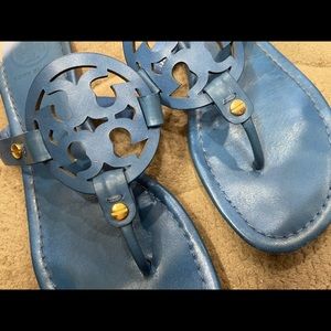 Tory Burch 8.5 blue